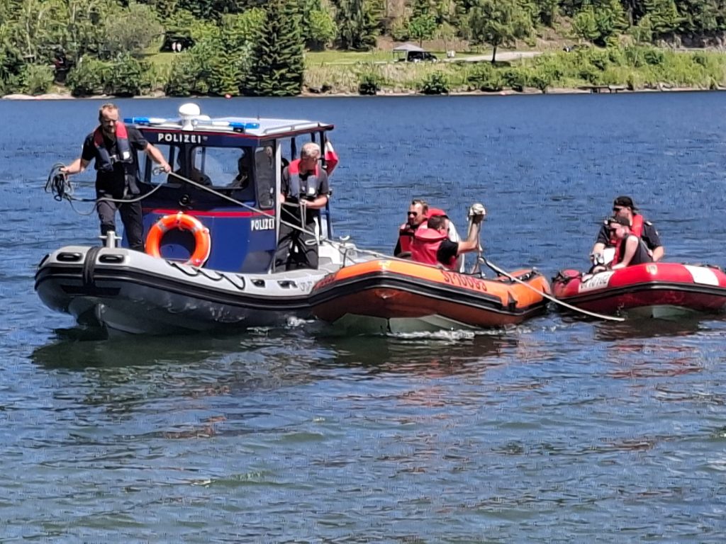 Wasserdienstübung am Stausee Soboth