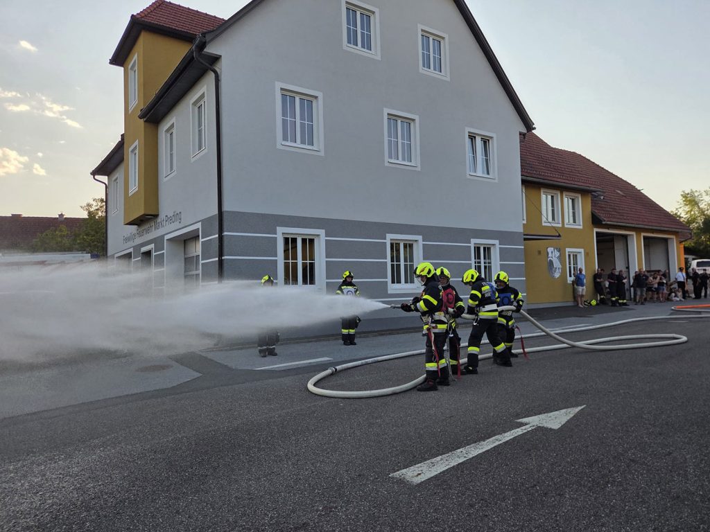 Predinger Feuerwehren zeigten ihr Können im Branddienst